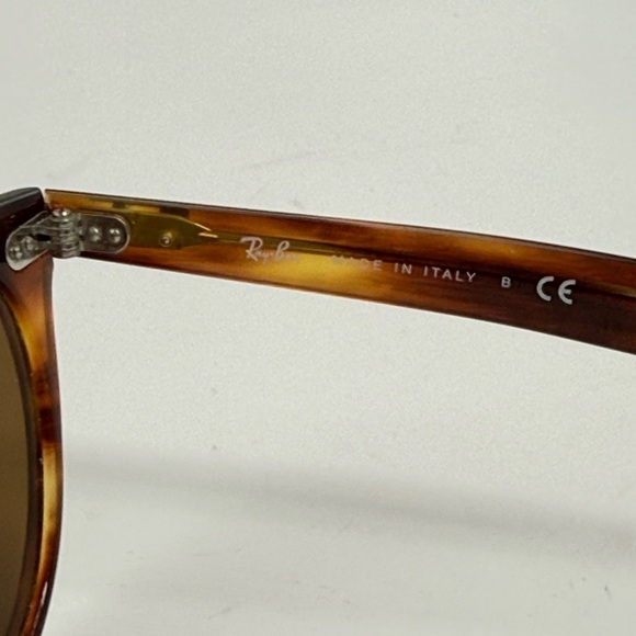 Ray-Ban RB 2185 wayfarer II Sunglasses 954/33 55 18 145 3N brown lens main image 6